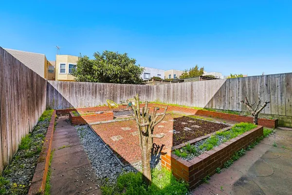 $1,095,000 | 132 School Street, Daly City, CA 94014
