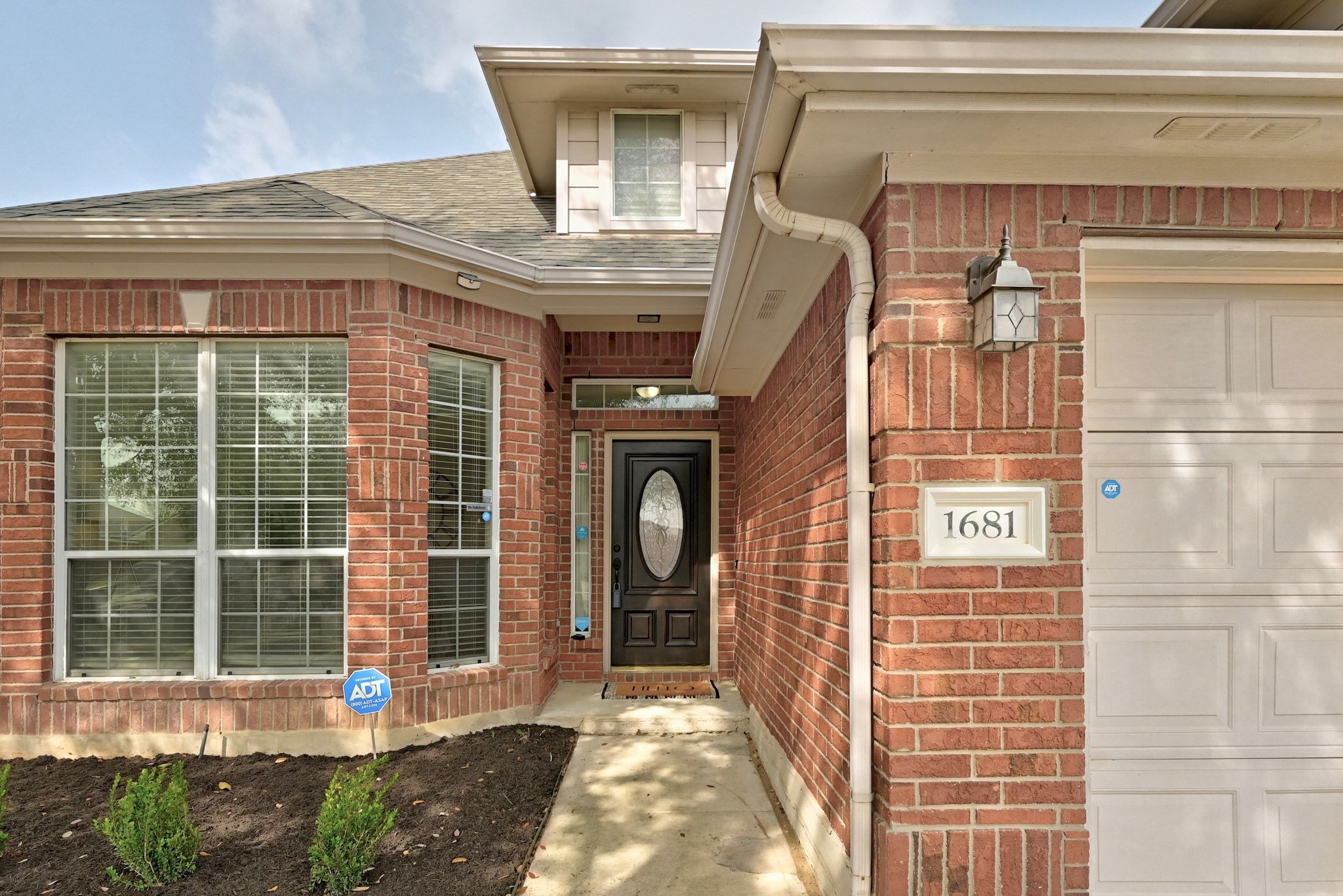 1681 Amberwood Loop Kyle, TX 78640 - Photo 2 of 28