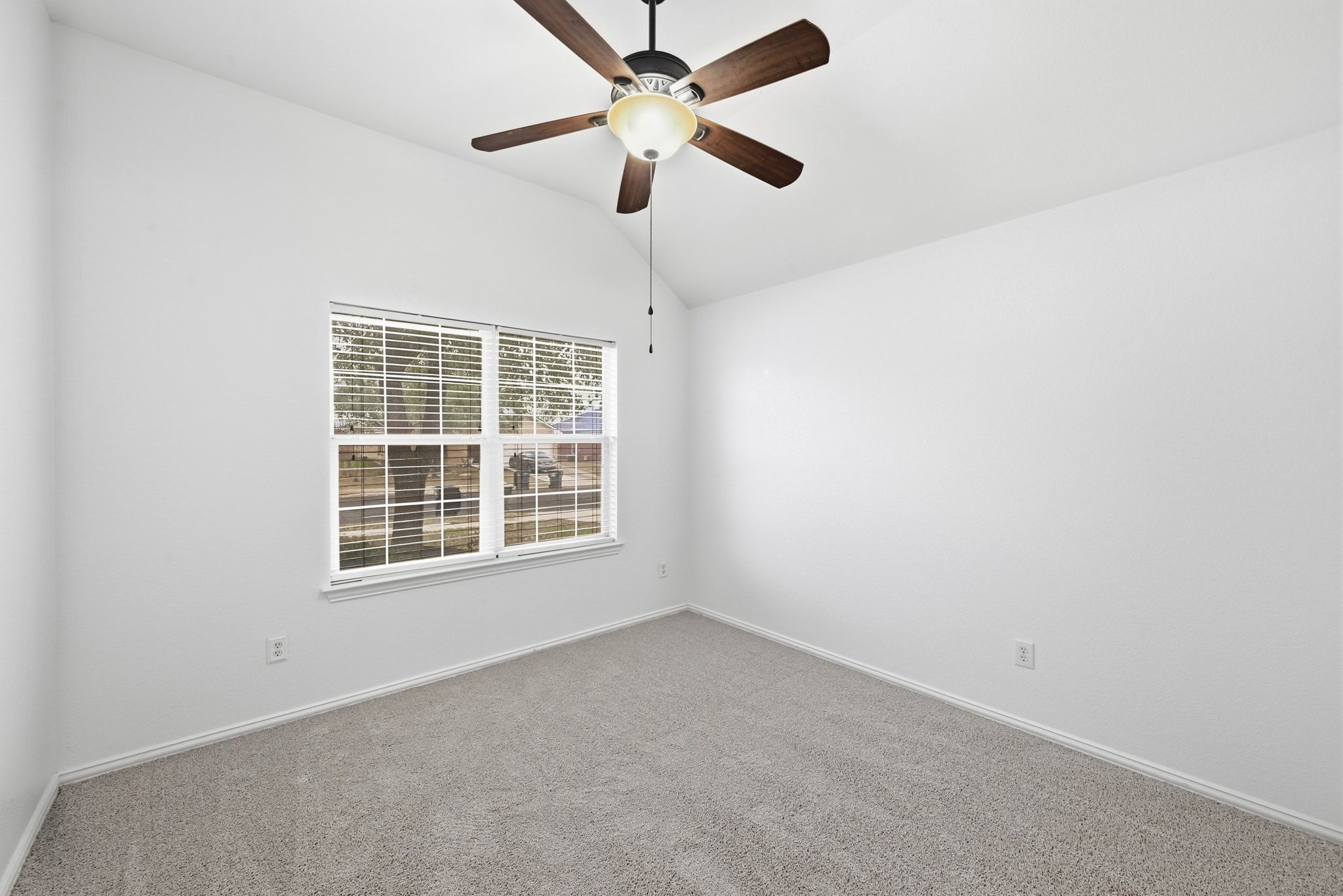 1681 Amberwood Loop Kyle, TX 78640 - Photo 25 of 28 Secondary bedroom