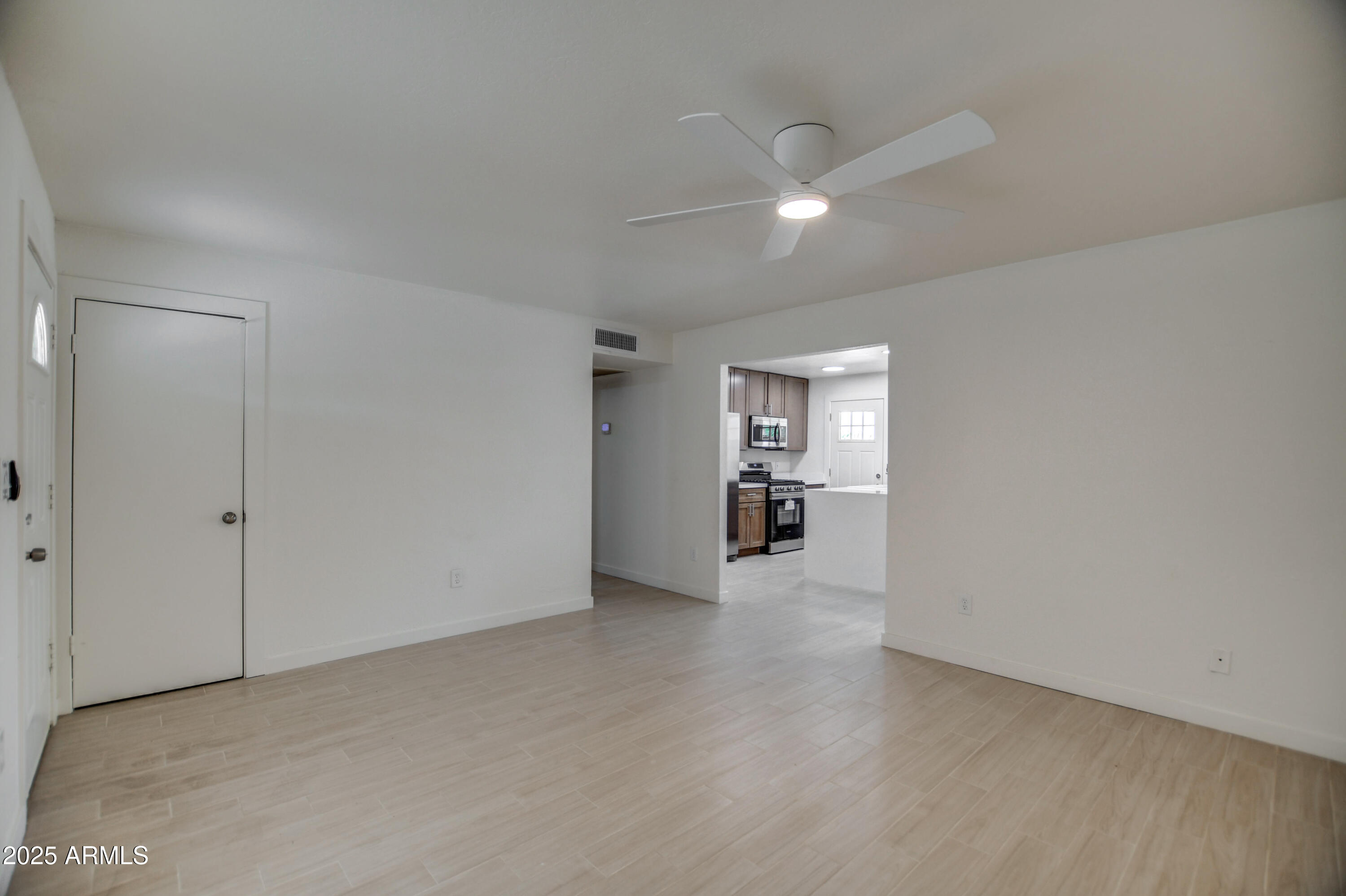 4870 West Almeria Road Phoenix, AZ 85035 - Photo 10 of 22