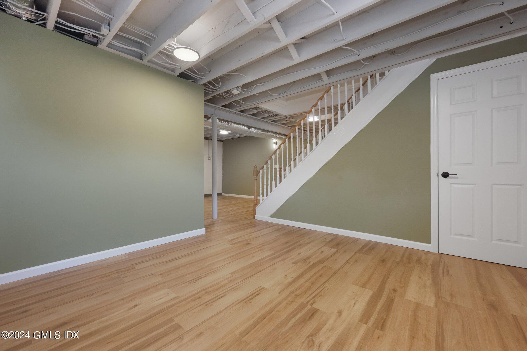 13 1/2 Hickory Drive Greenwich, CT 06831 - Photo 12 of 19 13 Hickory 12