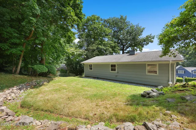 $5,950 | 13 1/2 Hickory Drive, Greenwich, CT 06831