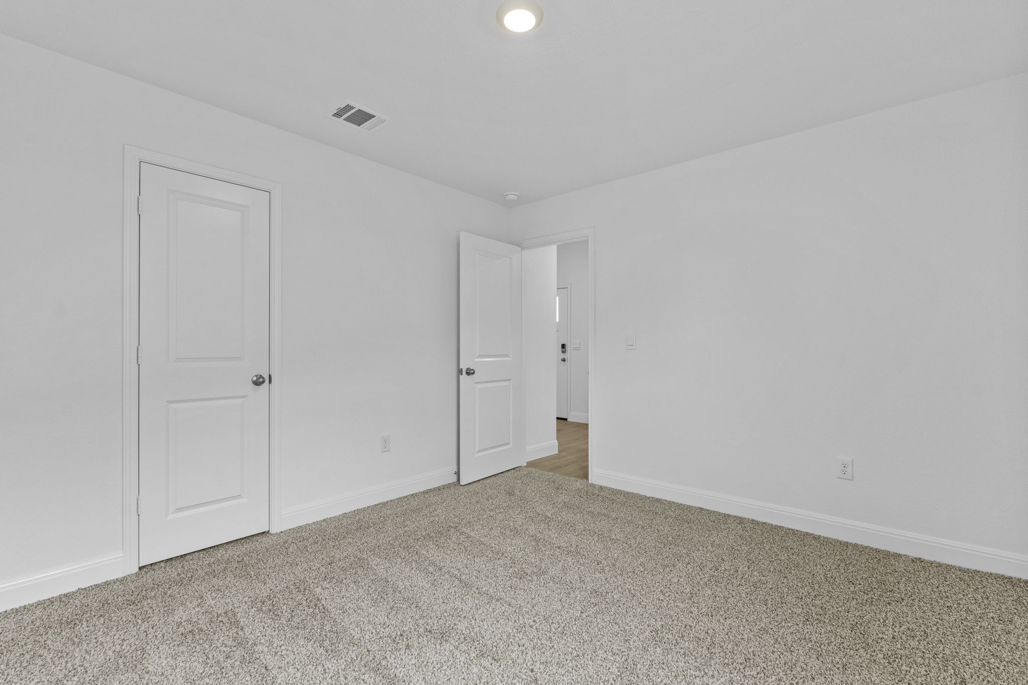273 Rivers Edge Drive Georgetown, TX 78628 - Photo 7 of 34