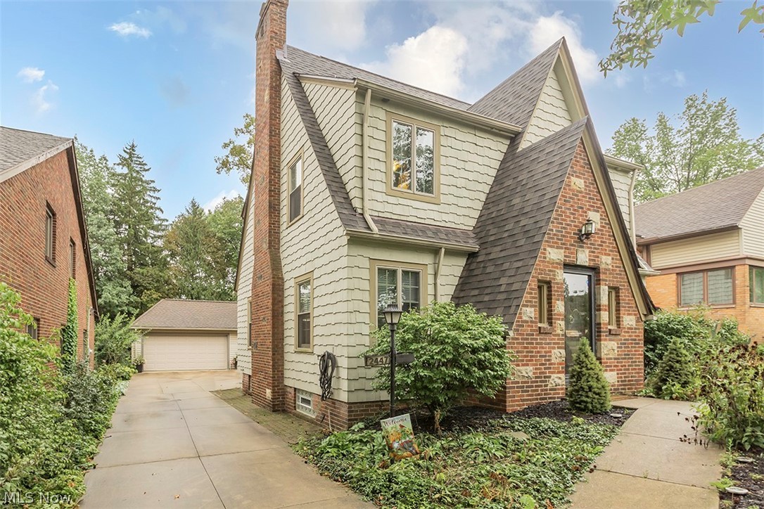 2447 Eaton Road University Heights, OH 44118 - Photo 27 of 35