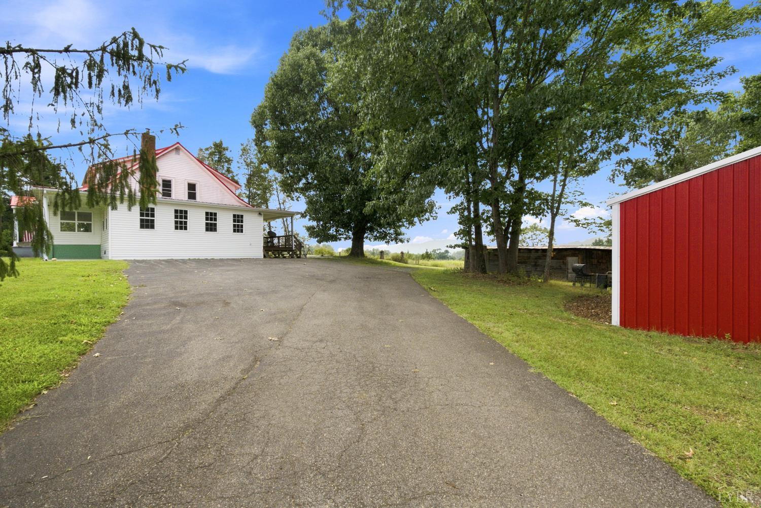 1560 Quarles Road Thaxton, VA 24174 - Photo 8 of 53 Gallery Image 8