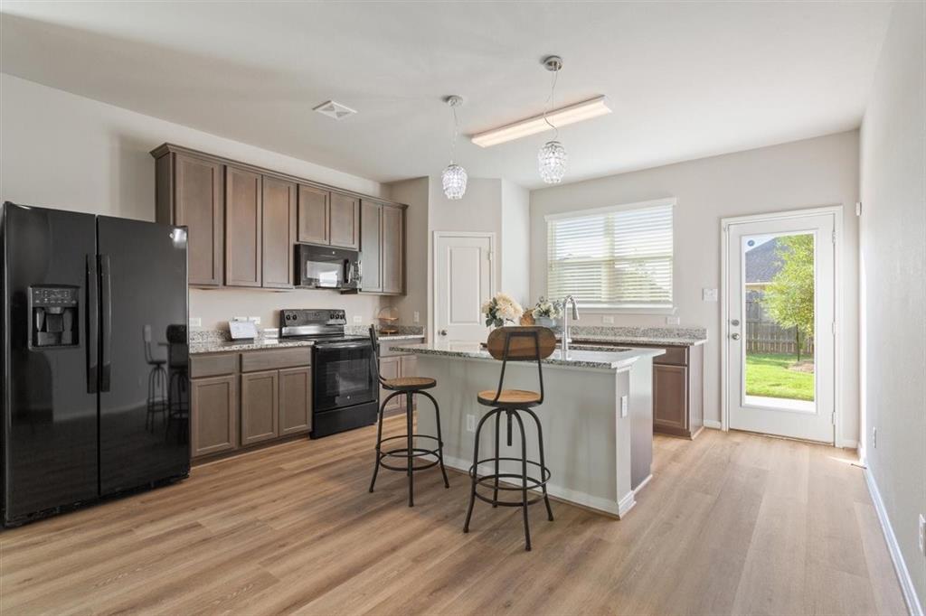 4029 Centerfire Road Waco, TX 76705 - Photo 10 of 24 Gallery Image 10