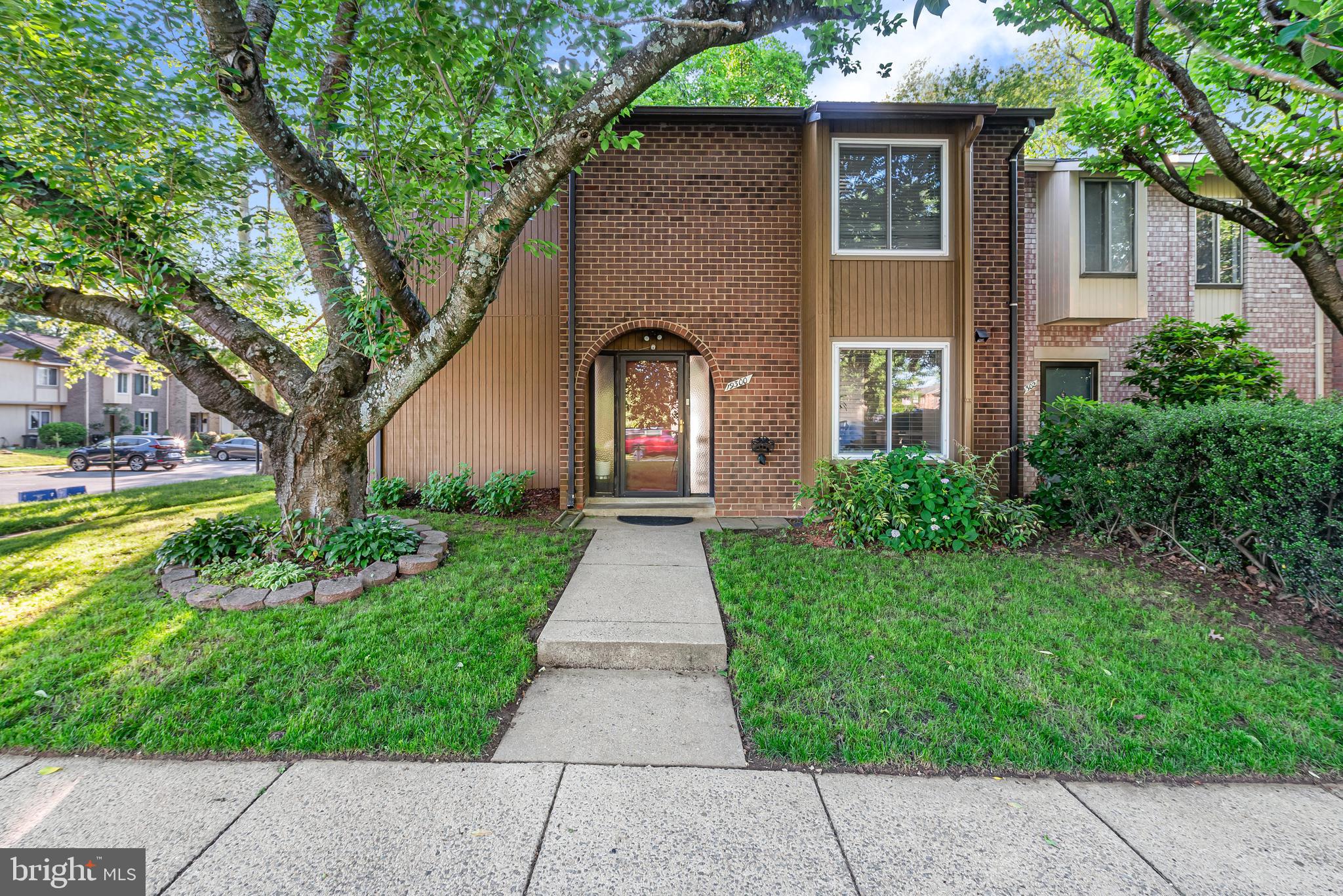 19300 Thomas Farm Road Gaithersburg, MD 20886 - Photo 1 of 26