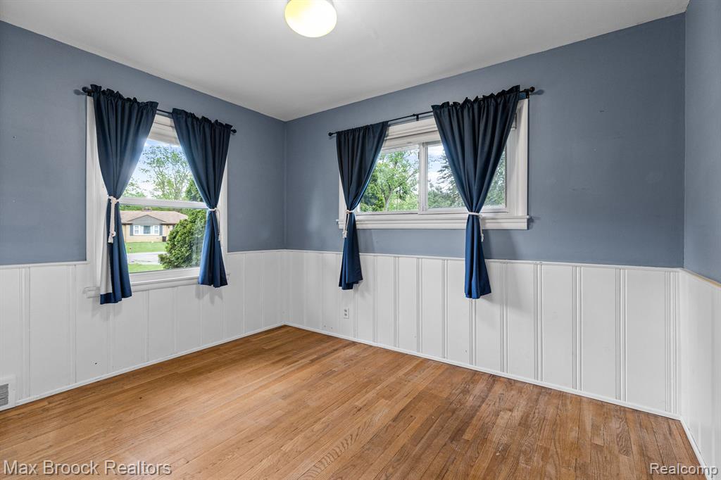 2276 Lancaster Road Bloomfield Hills, MI 48302 - Photo 10 of 21 Gallery Image 10