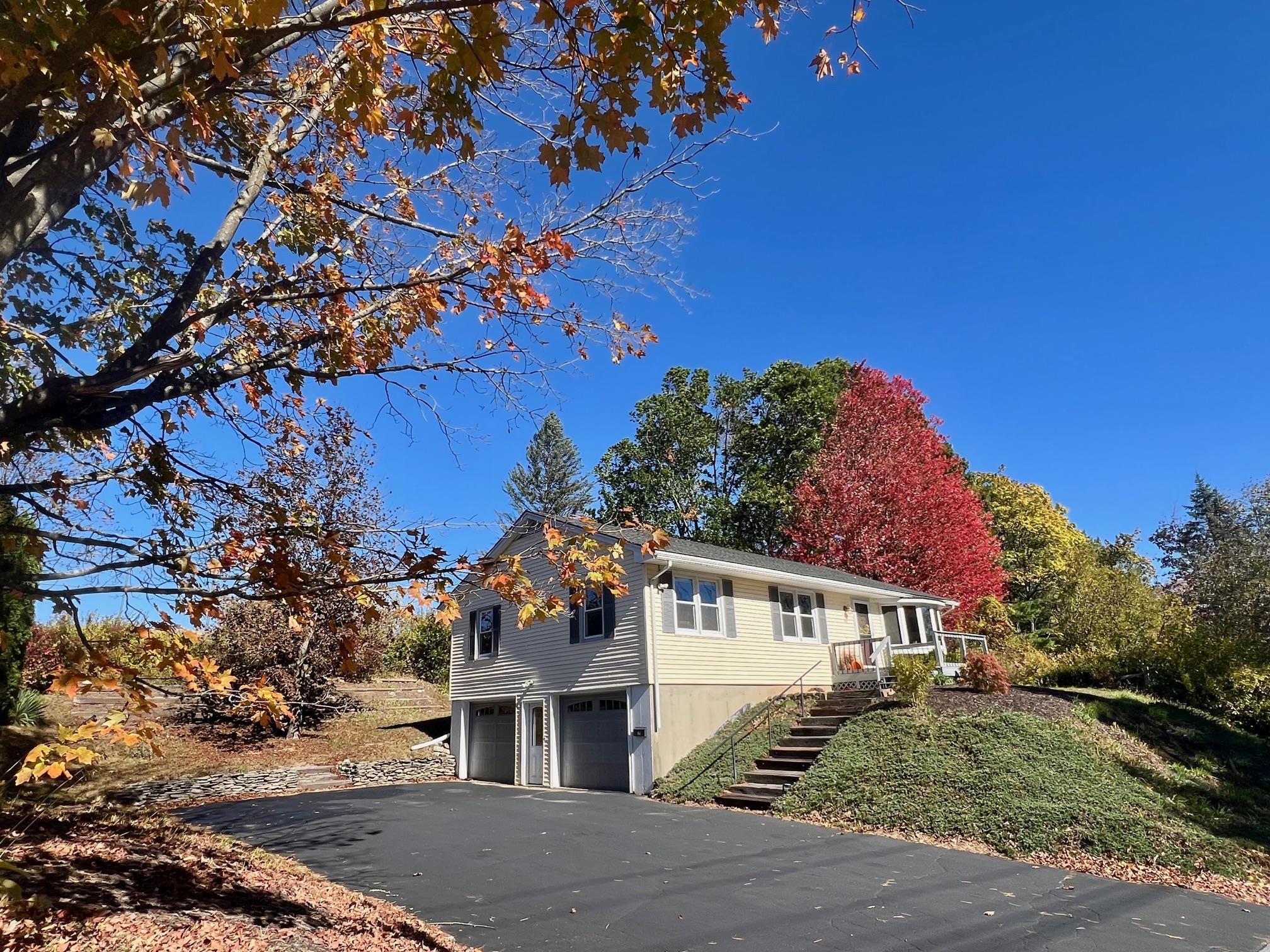 91 Sunny Acres Road Brattleboro, VT 05301 - Photo 2 of 32