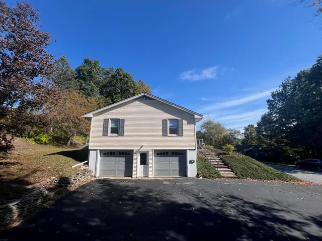 $339,000 | 91 Sunny Acres Road, Brattleboro, VT 05301