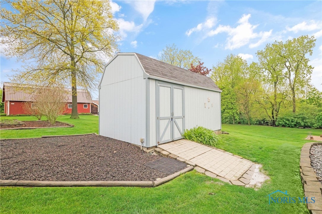 30272 Bates Road Perrysburg, OH 43551 - Photo 33 of 47 Gallery Image 33