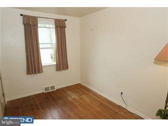 215 Ridley Avenue Folsom, PA 19033 - Photo 7 of 12 Bedroom