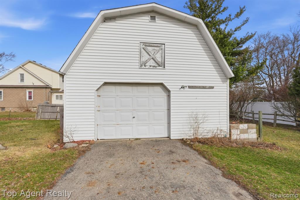 95 West Lapeer Road Peck, MI 48466 - Photo 26 of 33
