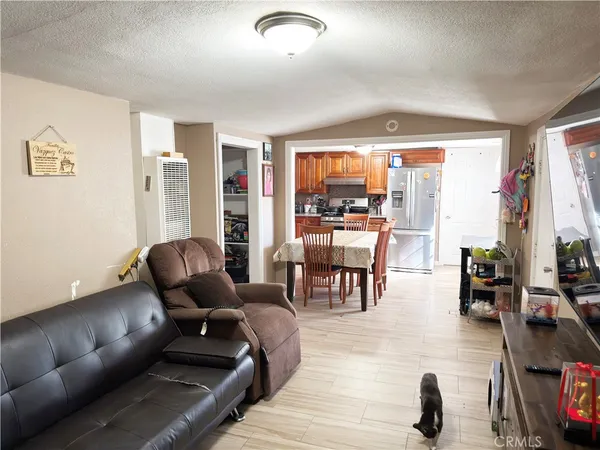 $735,000 | 3707 Vineland Avenue, Baldwin Park, CA 91706