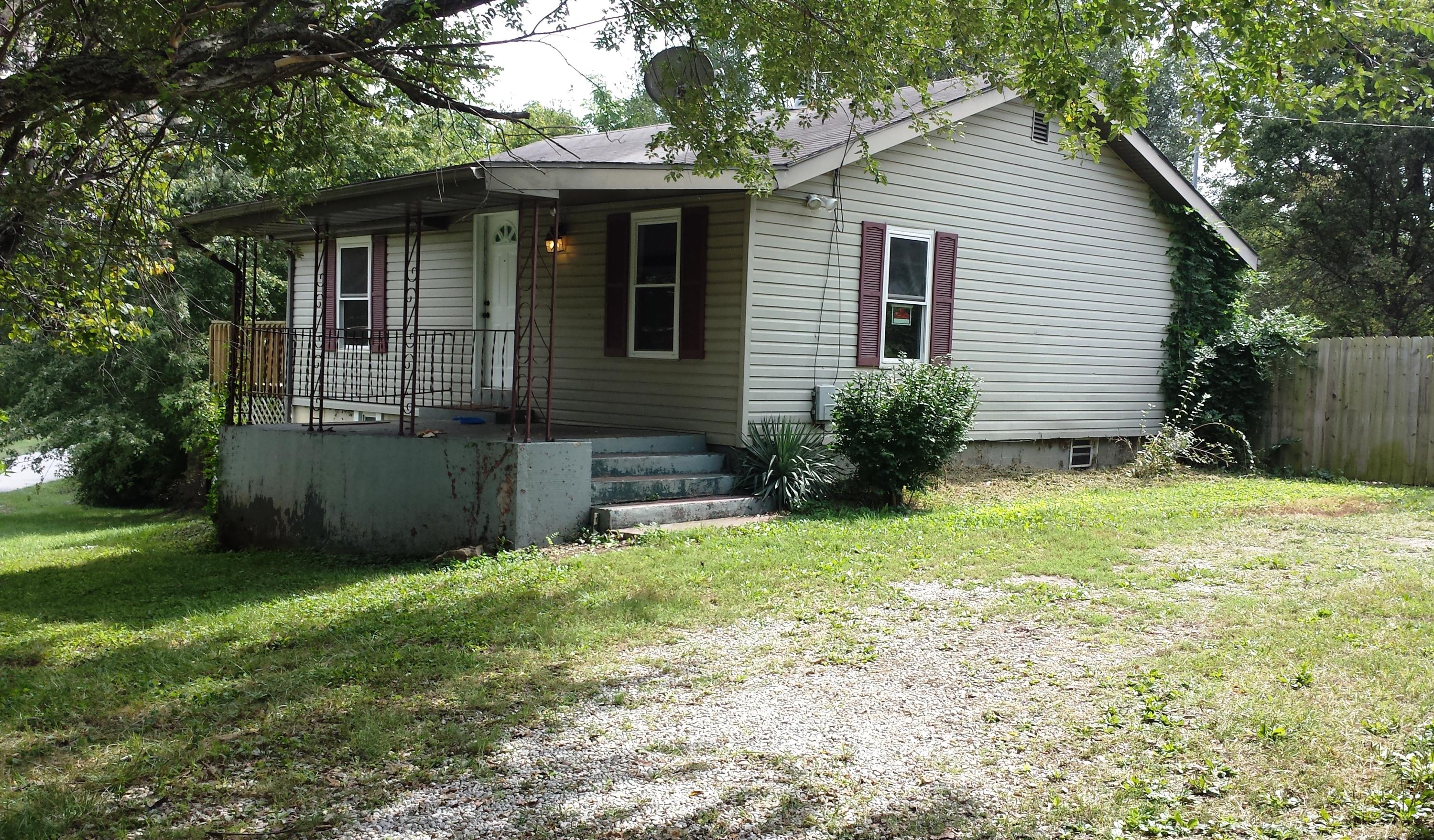 2140 West Melville Road Springfield, MO 65803 - Photo 1 of 1 Melville Cover pic