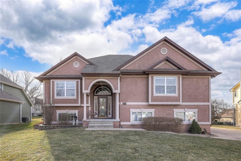 5118 Pelican Point Lee's Summit, MO 64082 - Photo 1 of 71