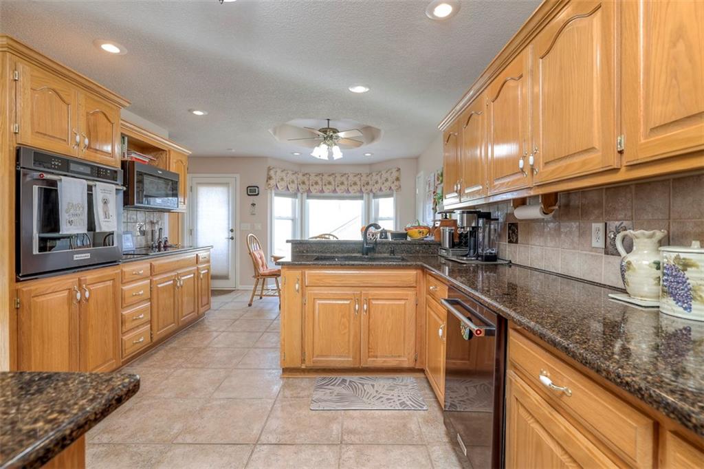 5118 Pelican Point Lee's Summit, MO 64082 - Photo 19 of 71