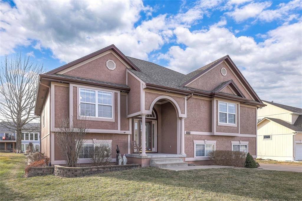 5118 Pelican Point Lee's Summit, MO 64082 - Photo 2 of 71