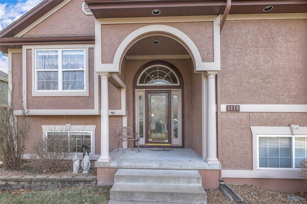 5118 Pelican Point Lee's Summit, MO 64082 - Photo 5 of 71