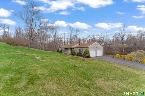 $535,000 | 31 Tower Road, Brookfield, CT 06804