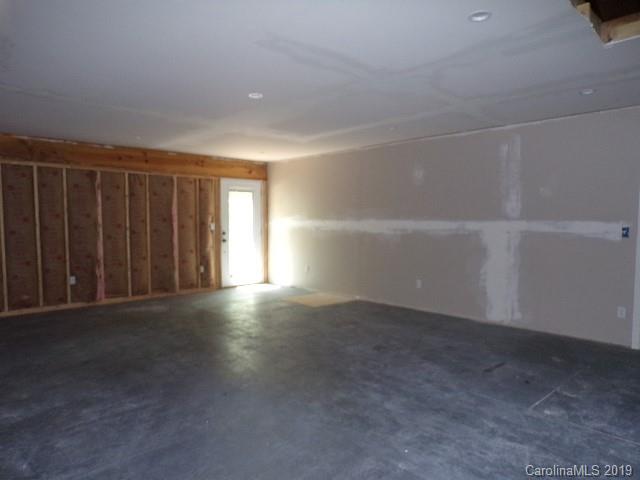 409 Fox Run Lane, Unit 15 Tryon, NC 28782 - Photo 8 of 23 Gallery Image 8