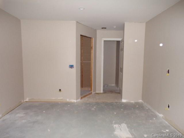 409 Fox Run Lane, Unit 15 Tryon, NC 28782 - Photo 10 of 23 Gallery Image 10