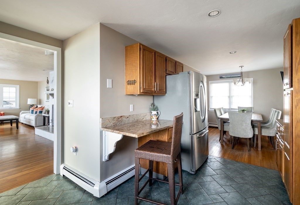 4 Bluff Road Hull, MA 02045 - Photo 7 of 23