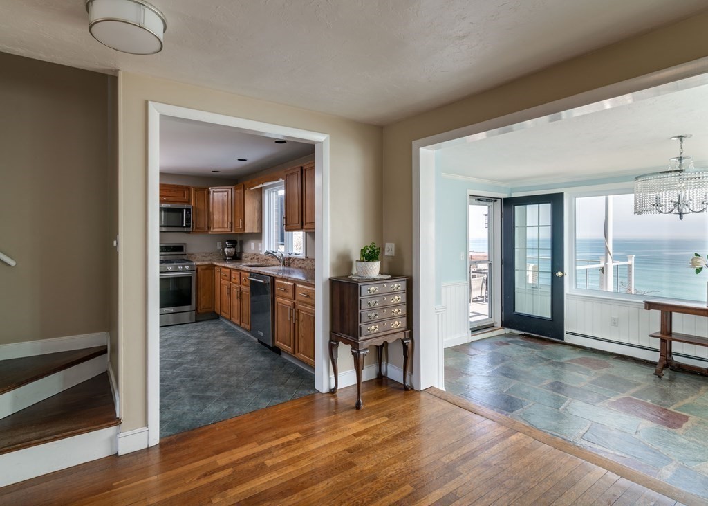 4 Bluff Road Hull, MA 02045 - Photo 9 of 23