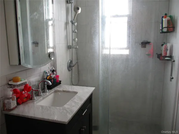 $4,750 | 19 Acorn Road, East Rockaway, NY 11518