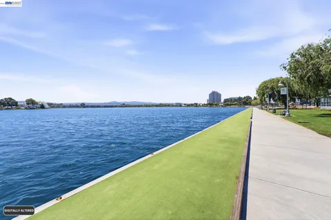 $745,000 | 1075 Shell Boulevard, Unit 11, Foster City, CA 94404