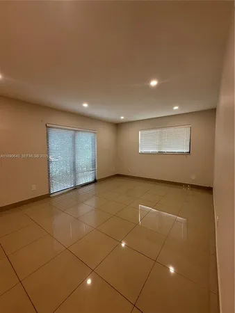$2,250 | 100 Southeast 5th Avenue, Unit 1, Hallandale Beach, FL 33009