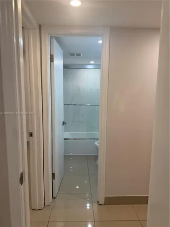 $2,250 | 100 Southeast 5th Avenue, Unit 1, Hallandale Beach, FL 33009