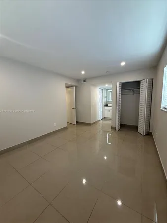 $2,250 | 100 Southeast 5th Avenue, Unit 1, Hallandale Beach, FL 33009