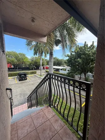 $2,250 | 100 Southeast 5th Avenue, Unit 1, Hallandale Beach, FL 33009