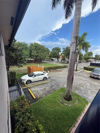 $2,250 | 100 Southeast 5th Avenue, Unit 1, Hallandale Beach, FL 33009