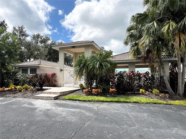 $2,650 | 7463 Ridge Road, Sarasota, FL 34238