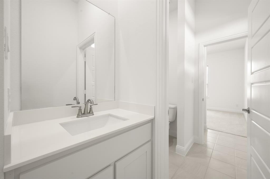 4304 Knight Street Midlothian, TX 76065 - Photo 11 of 33 4304 Knight- Bathroom-1