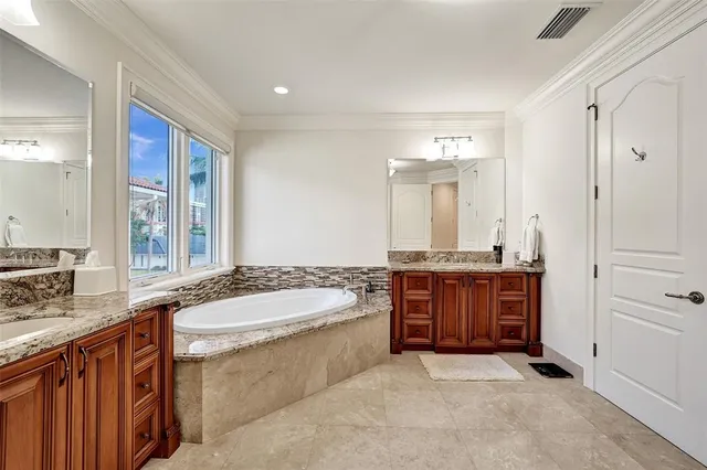 $6,199,000 | 642 Palm Drive, Hallandale Beach, FL 33009
