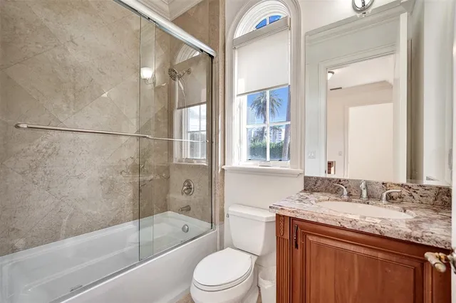 $6,199,000 | 642 Palm Drive, Hallandale Beach, FL 33009