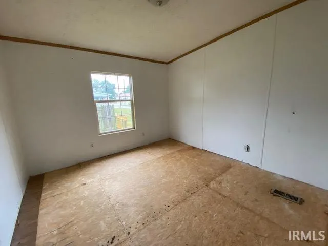 $68,400 | 9951 East McKinley Street, Otwell, IN 47564