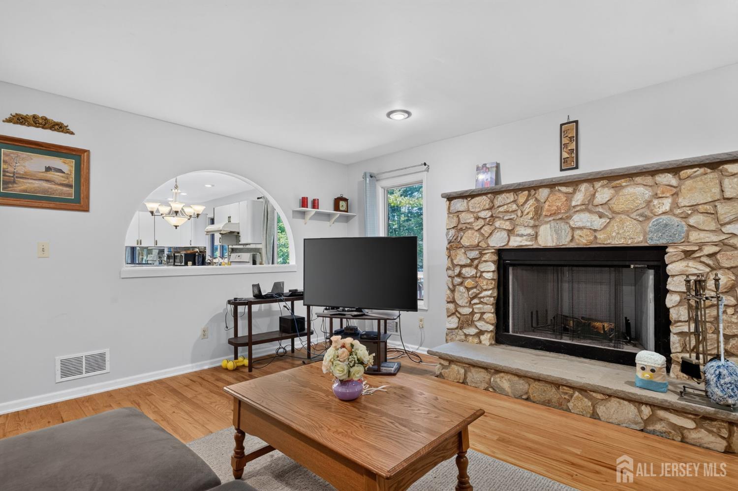 14 Gallo Way Edison, NJ 08820 - Photo 18 of 38
