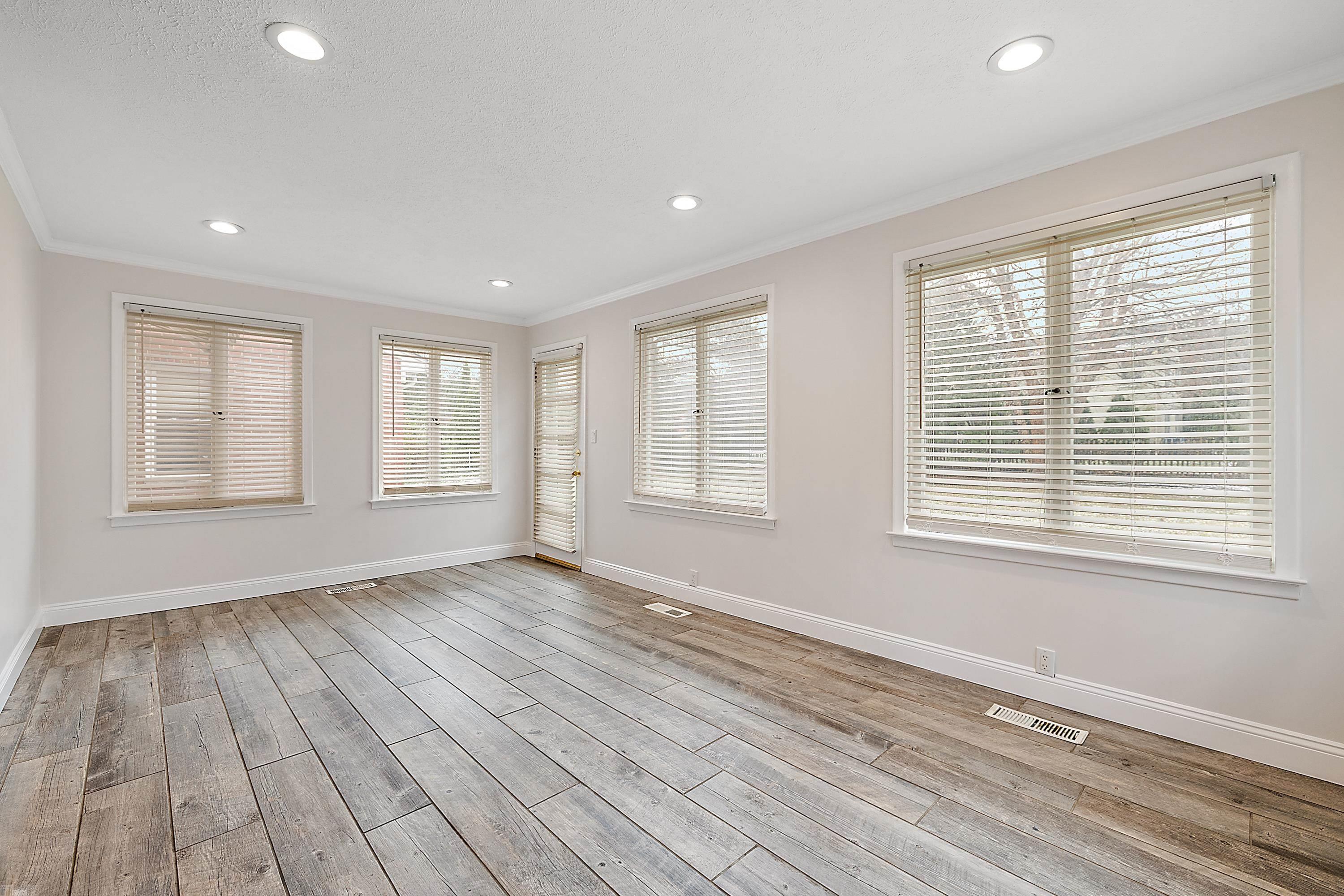 49 Hampton Road Grosse Pointe Shores, MI 48236 - Photo 21 of 51