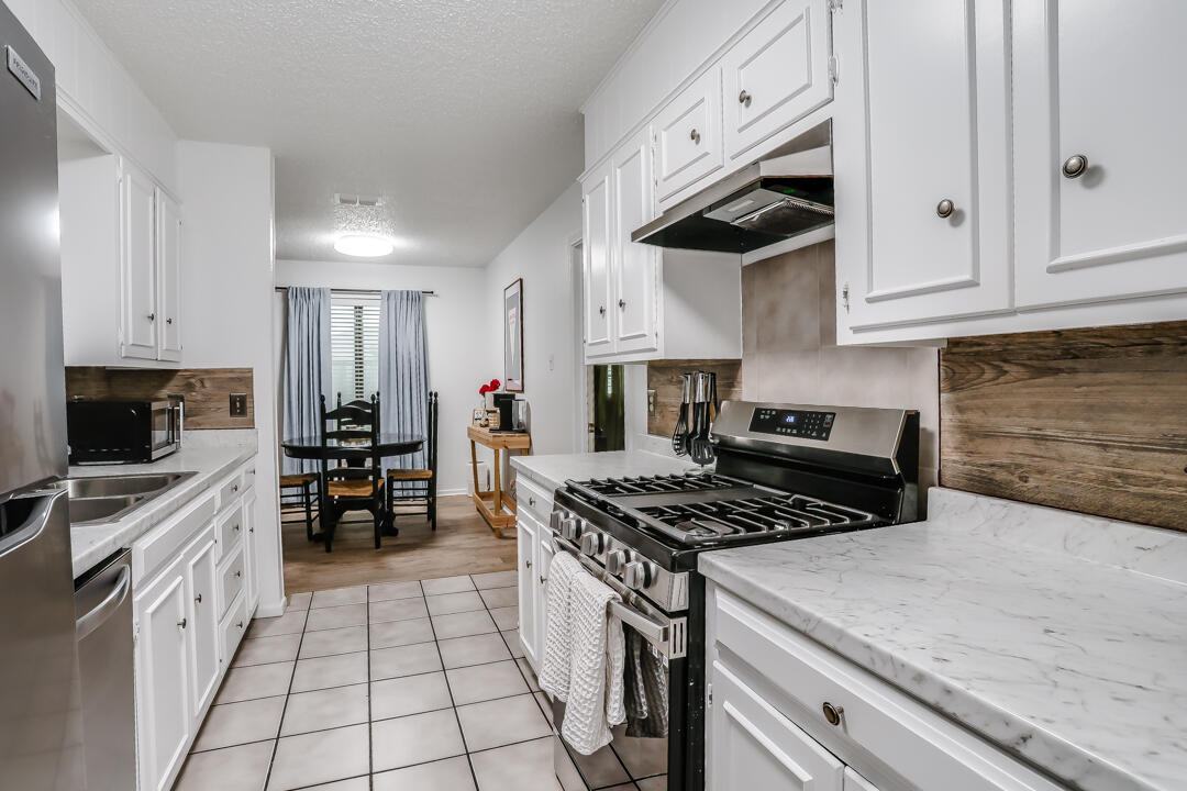 2307 80th Street Lubbock, TX 79423 - Photo 8 of 17 2307-107
