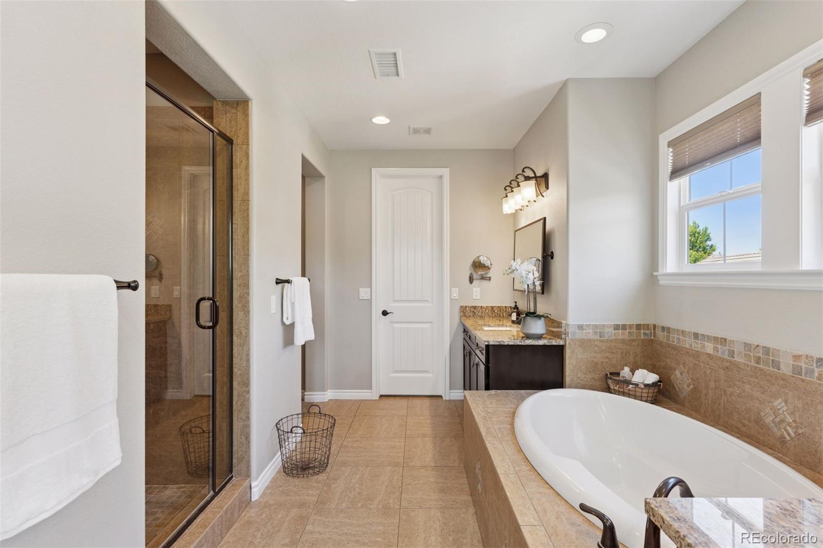 228 Maplehurst Point Highlands Ranch, CO 80126 - Photo 29 of 50 Gallery Image 29