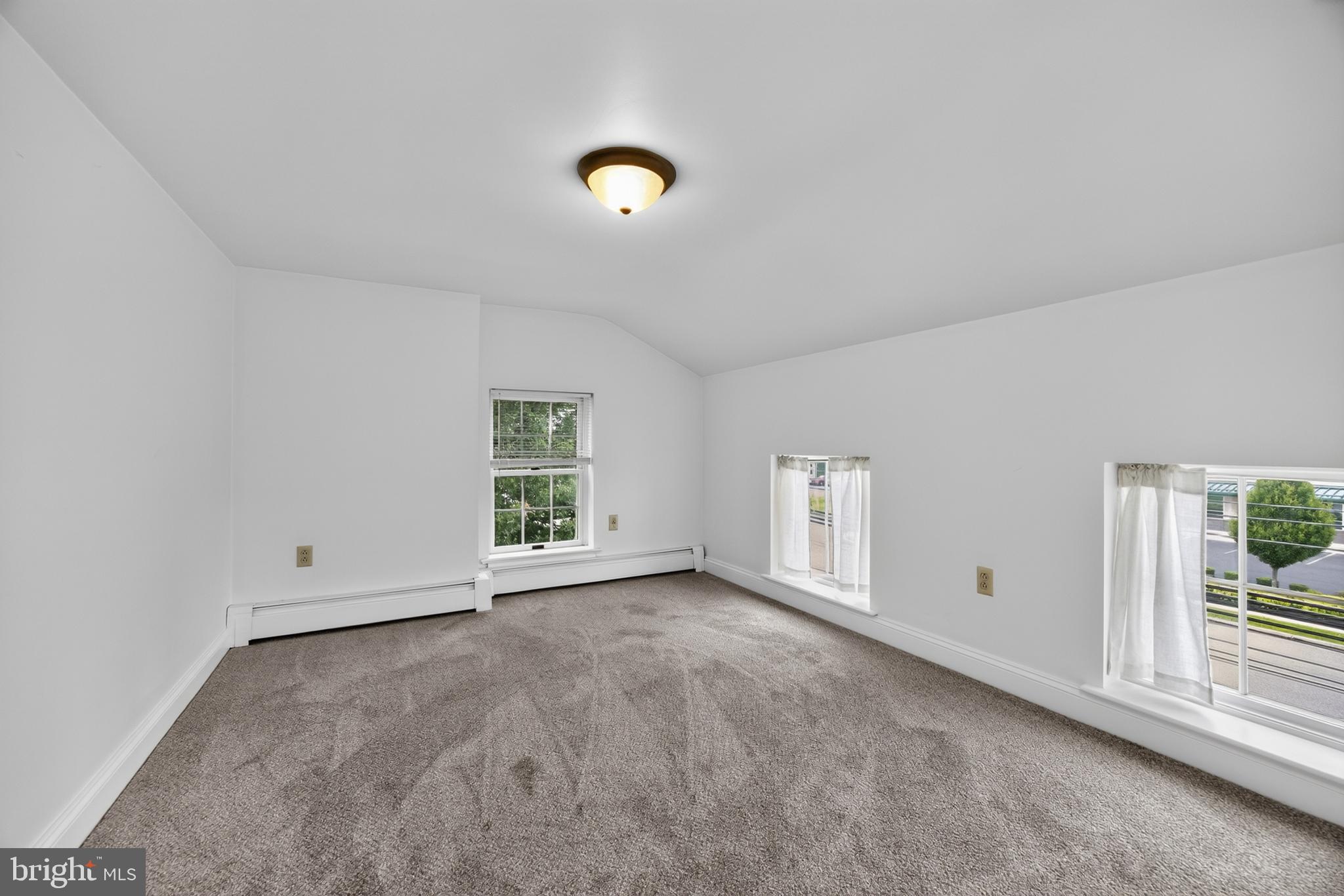 397 West Ridge Pike, Unit 3 Limerick, PA 19468 - Photo 20 of 39 2nd bedroom