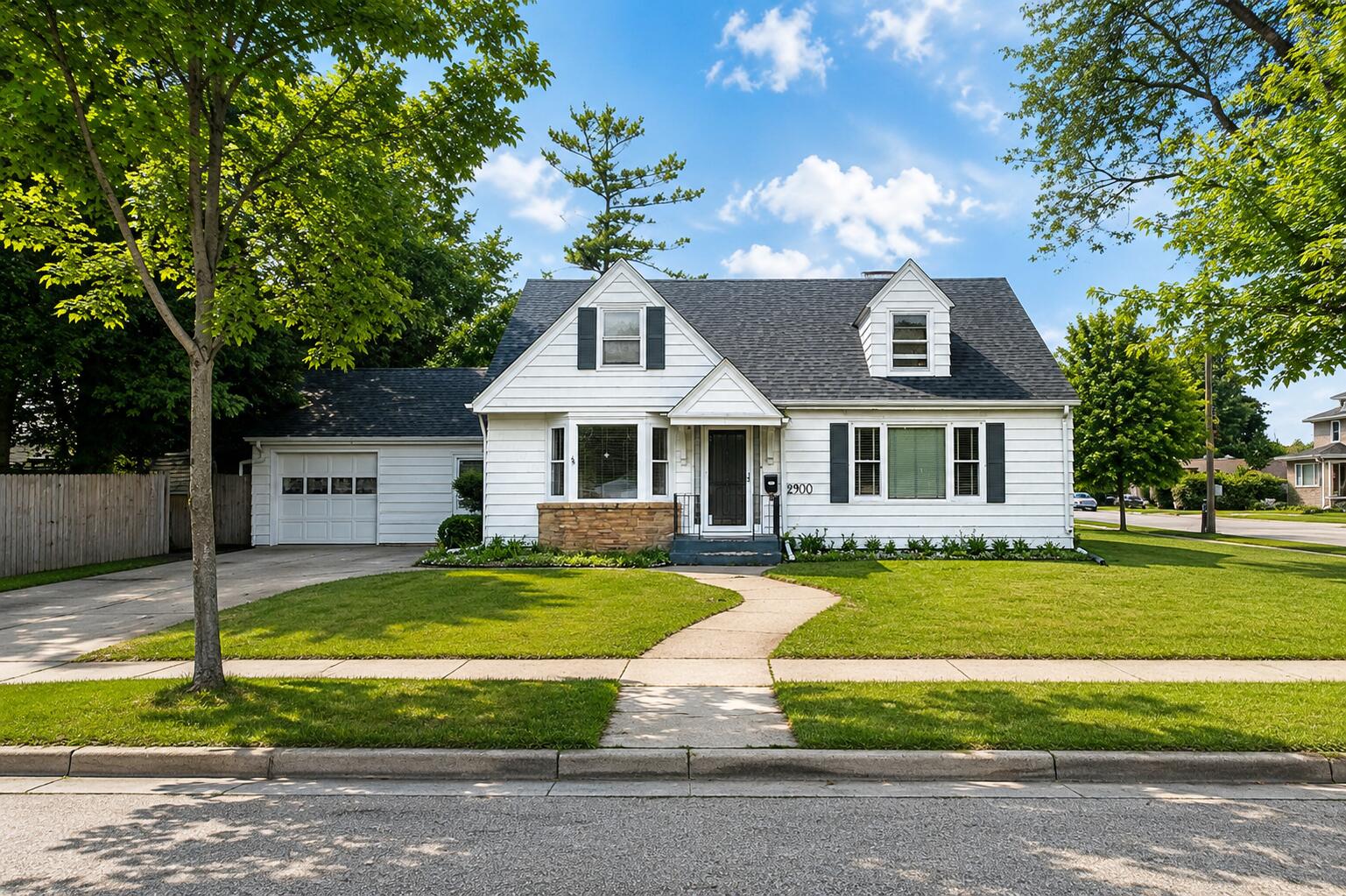 2900 19th Street Racine, WI 53403 - Photo 1 of 27 Front of home