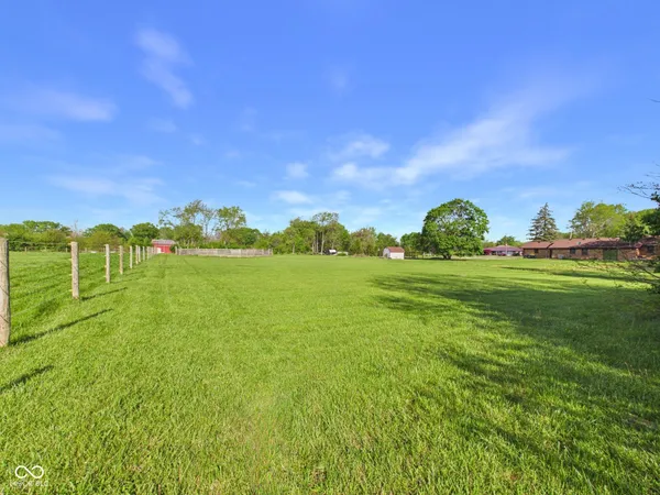 $415,000 | 2951 East Cross Street, Anderson, IN 46012