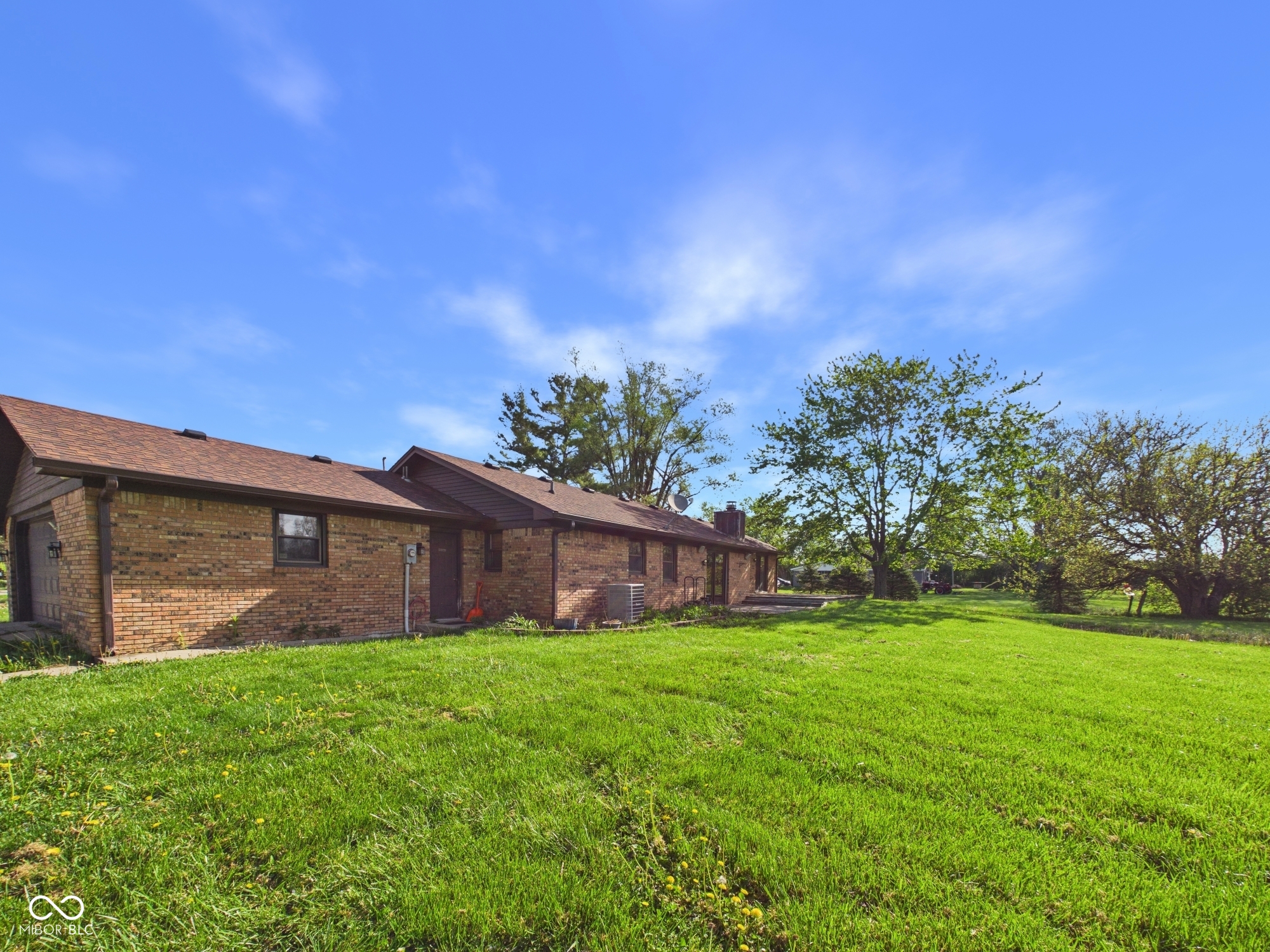 2951 East Cross Street Anderson, IN 46012 - Photo 17 of 61