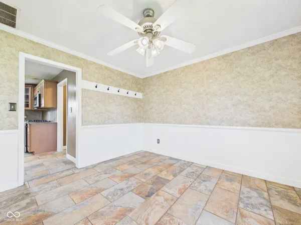 $415,000 | 2951 East Cross Street, Anderson, IN 46012