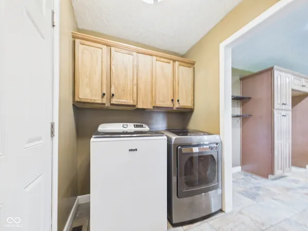 $415,000 | 2951 East Cross Street, Anderson, IN 46012